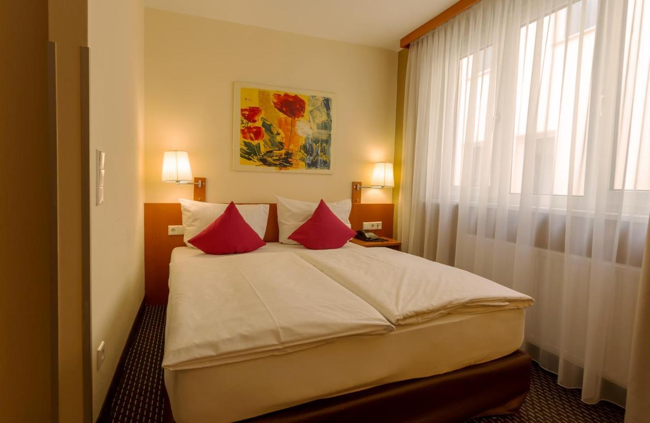 Central Hotel Loewen Feldkirch Luaran gambar
